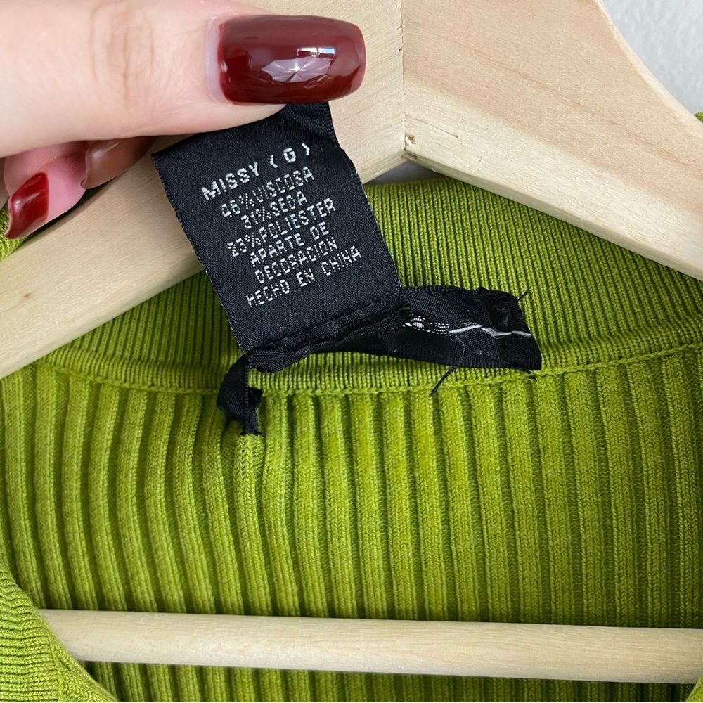 CABLE & GAUGE Y2K 90’s Vibes Green Ribbed Rhinestone Half Zip Cropped Sweater - Picture 8 of 10